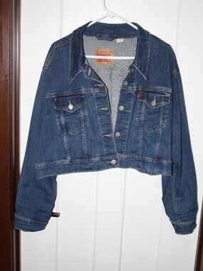 Levi Strause, Short Waisted Jean Jacket, Size 3X EUC